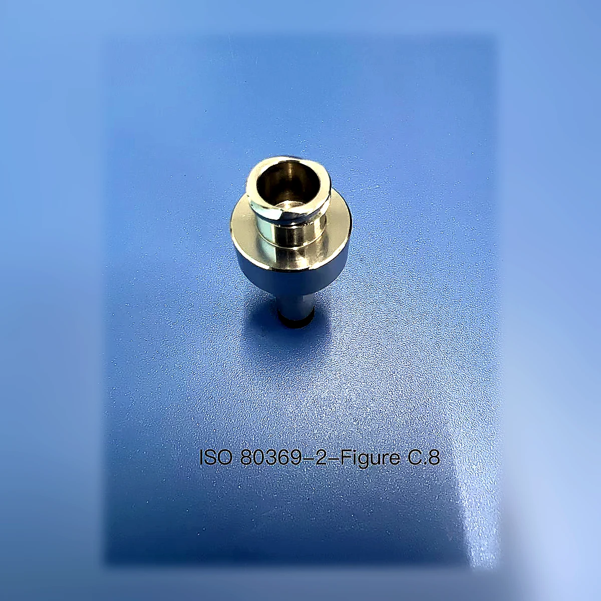 ISO 80369-2 Figure C.8 R2 Socket Reference Lock Connector photographed product view from an additional angle